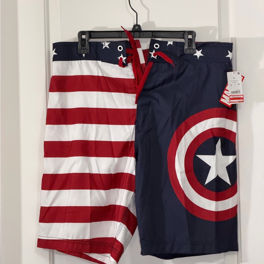 Marvel Men's Swim Shorts - Red, White, and Blue